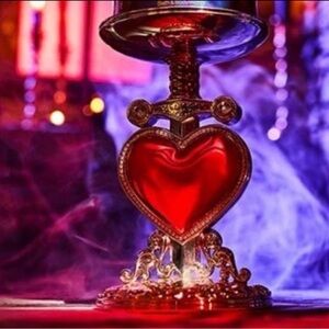 Bath and Bodyworks Evil Queen Heart Candle Holder Disney Villains Collection